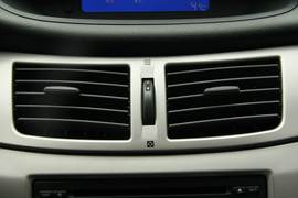 2011款风神H30试驾实拍