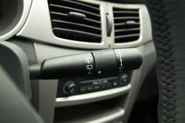 2011款风神H30试驾实拍