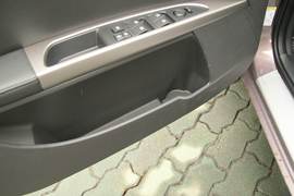 2011款风神H30试驾实拍