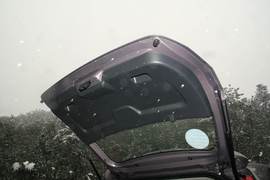 2011款风神H30试驾实拍