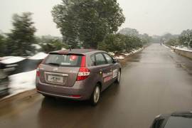 2011款风神H30试驾实拍