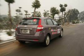 2011款风神H30试驾实拍