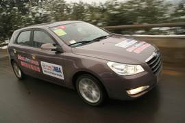 2011款风神H30试驾实拍