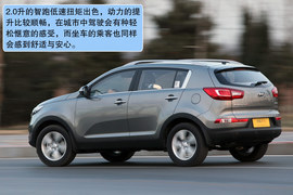 2011款起亚智跑2.0