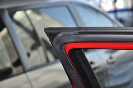 2011款马自达睿翼2.0L精英版