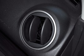 2011款马自达睿翼2.0L精英版