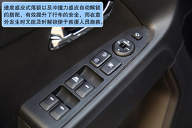 2011款起亚智跑2.0