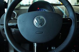 2010款大众甲壳虫1.8T墨橘版豪华型