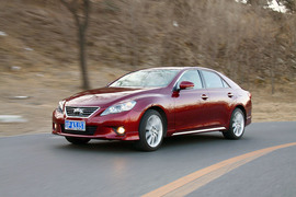 丰田锐志深度测试