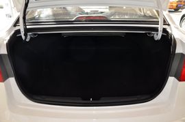 2011款起亚福瑞迪1.6L