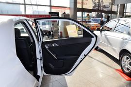 2011款起亚福瑞迪1.6L