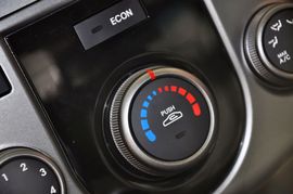 2011款起亚福瑞迪1.6L
