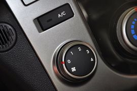 2011款起亚福瑞迪1.6L