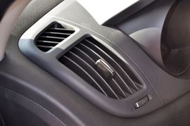 2011款起亚福瑞迪1.6L