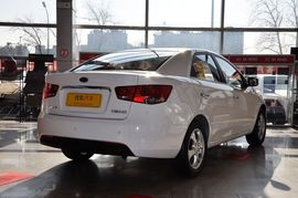 2011款起亚福瑞迪1.6L