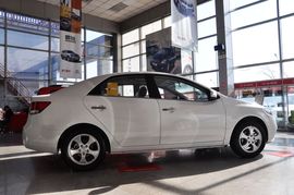 2011款起亚福瑞迪1.6L