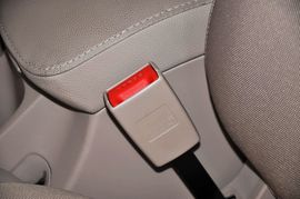 2011款起亚狮跑