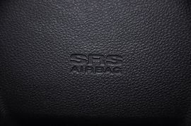 2011款起亚狮跑