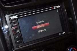 2011款起亚狮跑