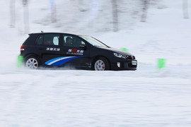 2011年一汽大众冰雪试驾