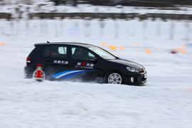 2011年一汽大众冰雪试驾