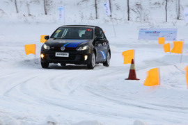 2011年一汽大众冰雪试驾