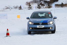 2011年一汽大众冰雪试驾