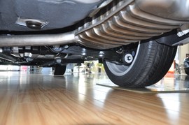 2011款北京现代索纳塔八2.0L
