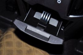 2011款北京现代索纳塔八2.0L