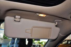 2011款北京现代索纳塔八2.0L