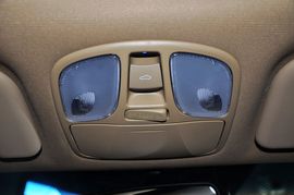 2011款北京现代索纳塔八2.0L