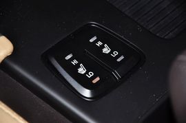 2011款北京现代索纳塔八2.0L