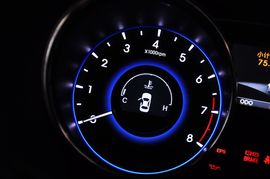 2011款北京现代索纳塔八2.0L