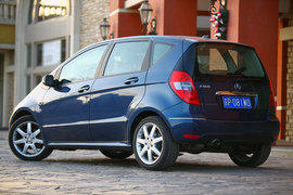 2010款奔驰A180深度试驾实拍