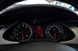 2011款奥迪A4L