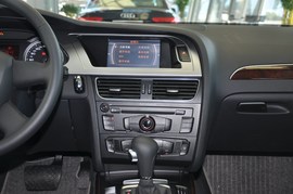 2011款奥迪A4L