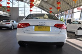 2011款奥迪A4L