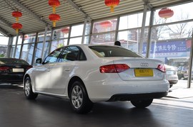 2011款奥迪A4L