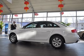 2011款奥迪A4L