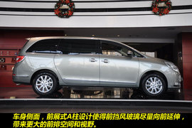 2011款别克全新GL8豪华商务车3.0XT图解