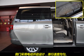 2011款别克全新GL8豪华商务车3.0XT图解
