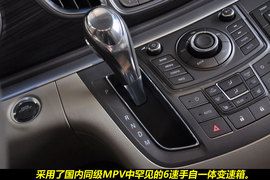 2011款别克全新GL8豪华商务车3.0XT图解