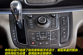 2011款别克全新GL8豪华商务车3.0XT图解
