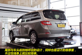 2011款别克全新GL8豪华商务车3.0XT图解