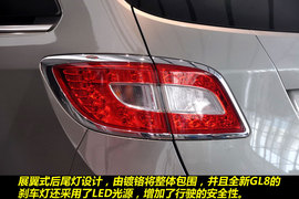 2011款别克全新GL8豪华商务车3.0XT图解