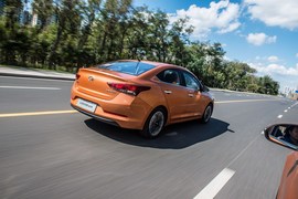 北京现代悦纳1.4L