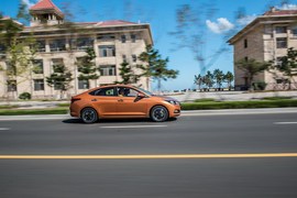 北京现代悦纳1.4L