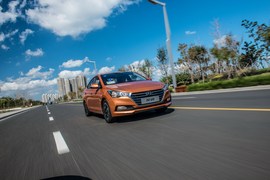 北京现代悦纳1.4L