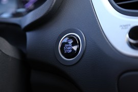 北京现代悦纳1.4L