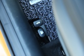 北京现代悦纳1.4L